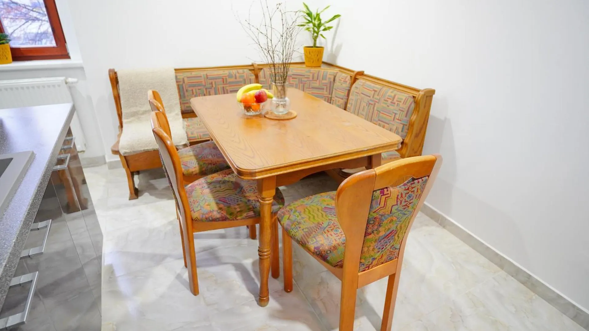 Apartment U Cerneho Orla 카를로비바리 체코