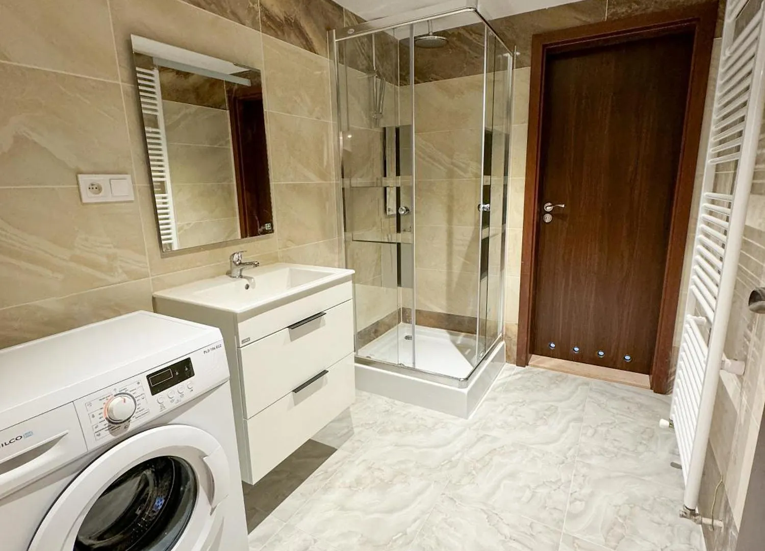Apartment U Cerneho Orla 카를로비바리 0*,  체코