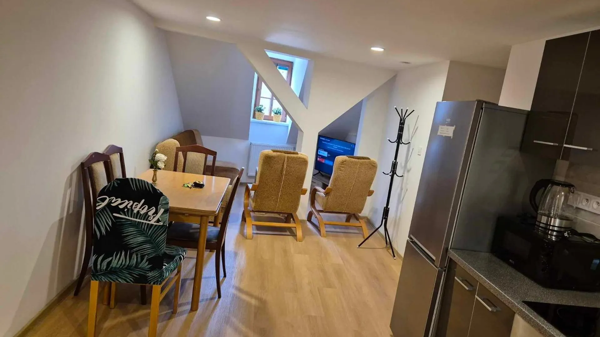 Apartment U Cerneho Orla 카를로비바리 체코
